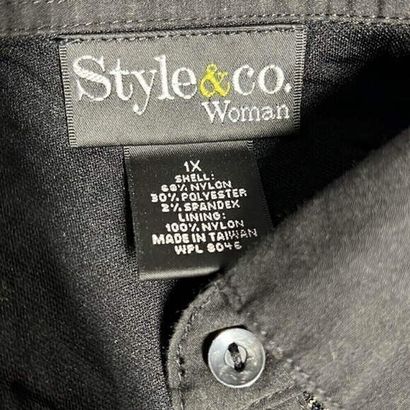 STYLE & CO WOMAN SIZE 1X BLACK AND GOLD BUTTON FRONT BLOUSE - Picture 8 of 8